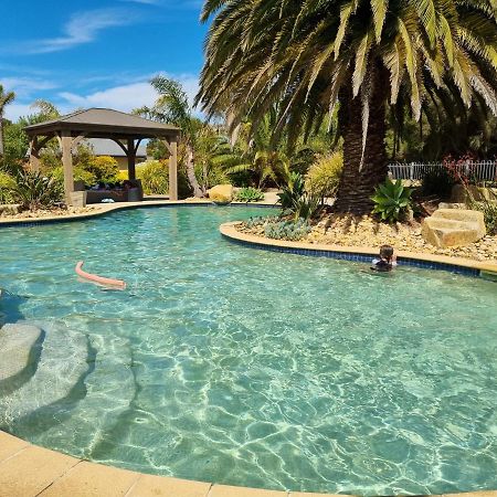 Island Cove Villas Коув Экстерьер фото