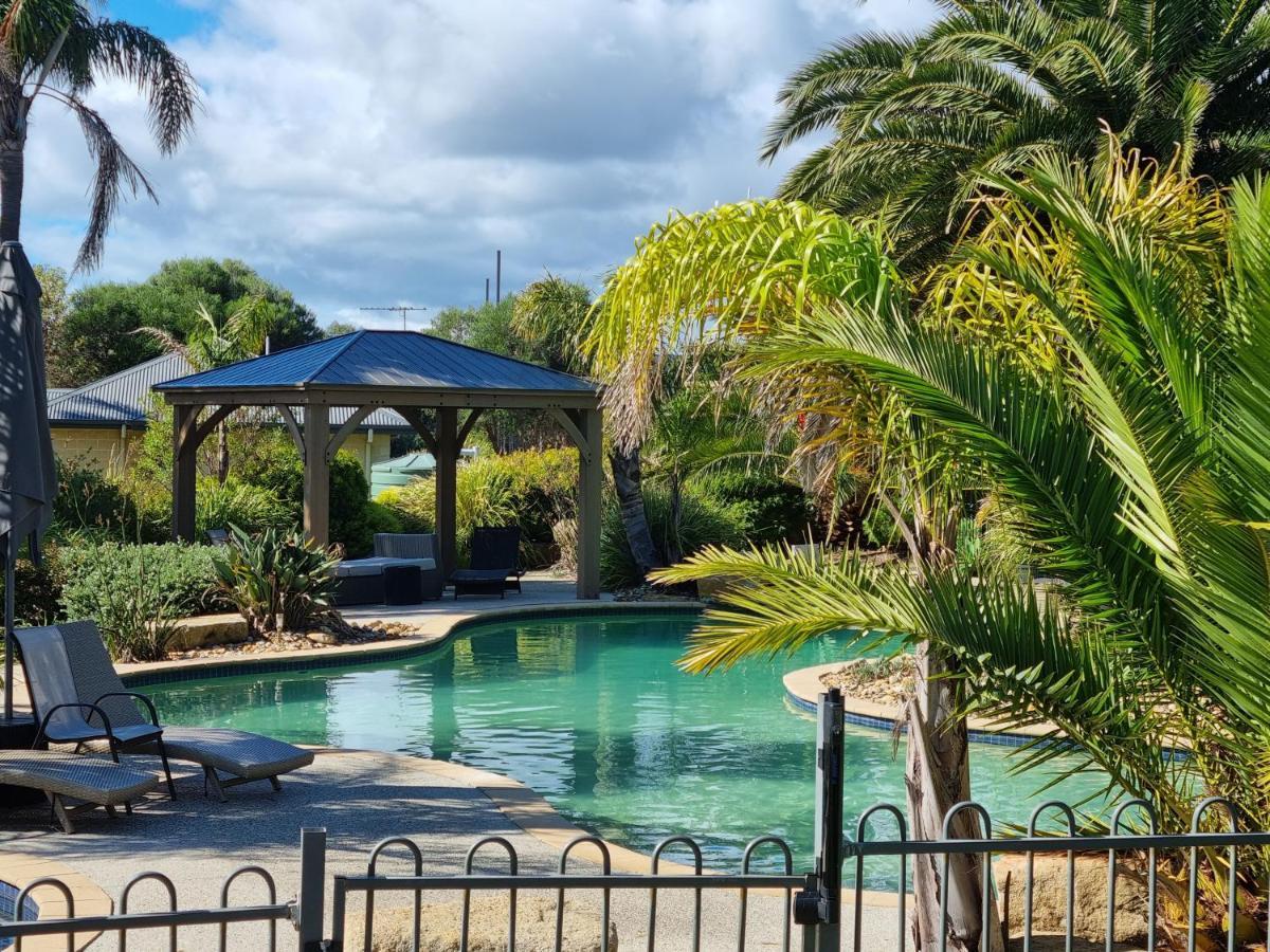 Island Cove Villas Коув Экстерьер фото
